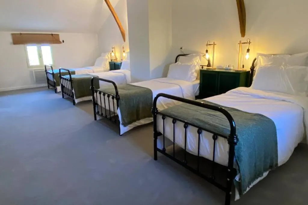 Mountoussin - Ferme De Charme Vue Pyrenees Avec Piscine Villa Montoussin 0*,  France